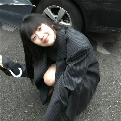 一个死气沉沉的夏天